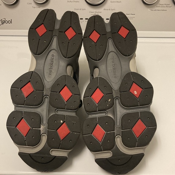 Black and Gray 9060 Sneakers - Picture 8 of 9